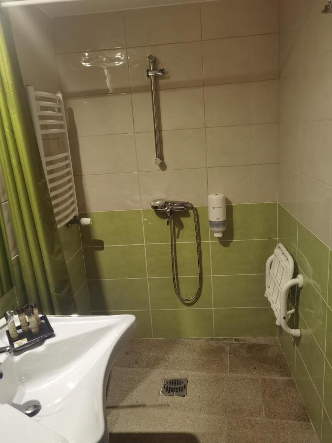 Casa Dos Pocos Hotel Vilar Torpim Екстериор снимка