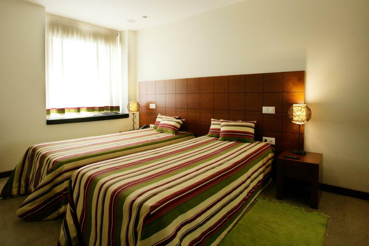 Casa Dos Pocos Hotel Vilar Torpim Екстериор снимка